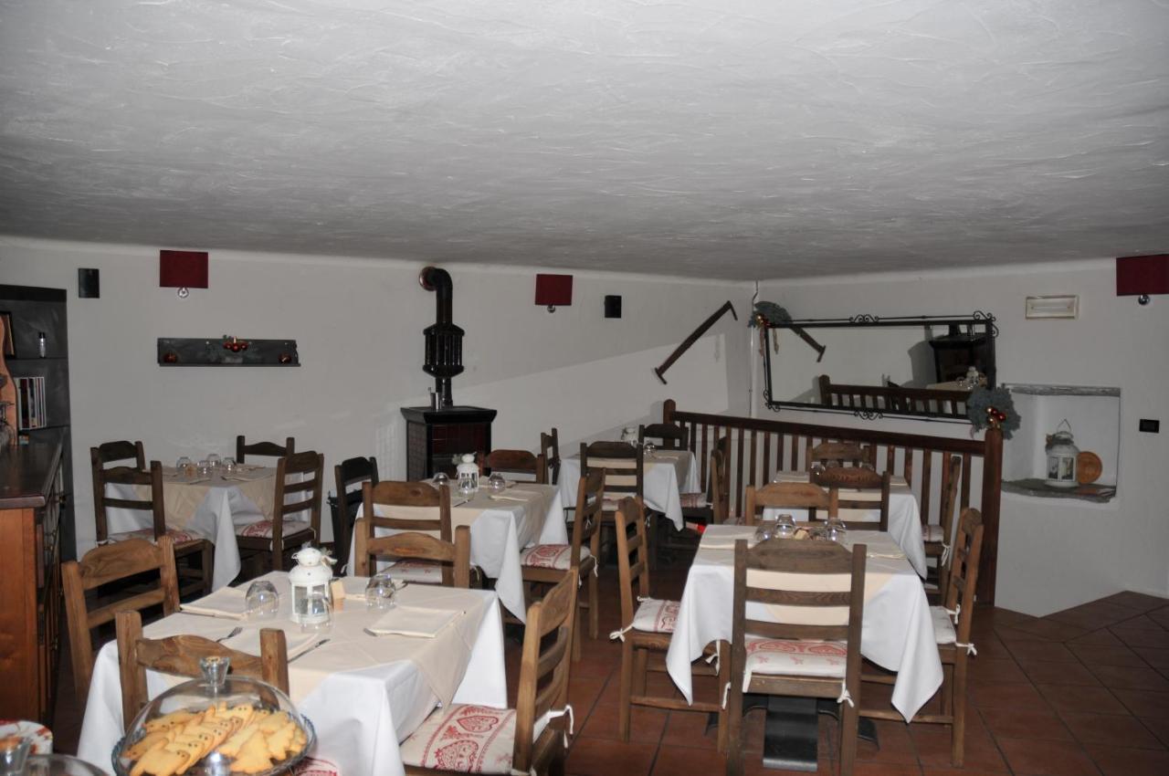 Locanda Delle Miniere Ollomont Exteriör bild